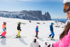 Skifahren mit der ganzen Familie auf der Seiser Alm - Ferienwohnung Seis am schlern